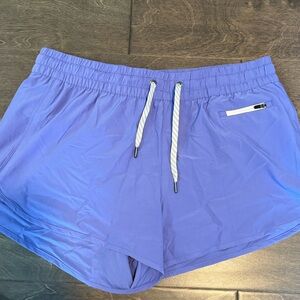 Vuori Clementine Short Excellent Condition try on only